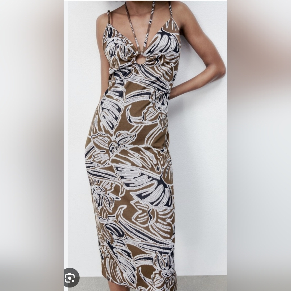 Zara Brown and White Floral Midi Dress.    Size S.